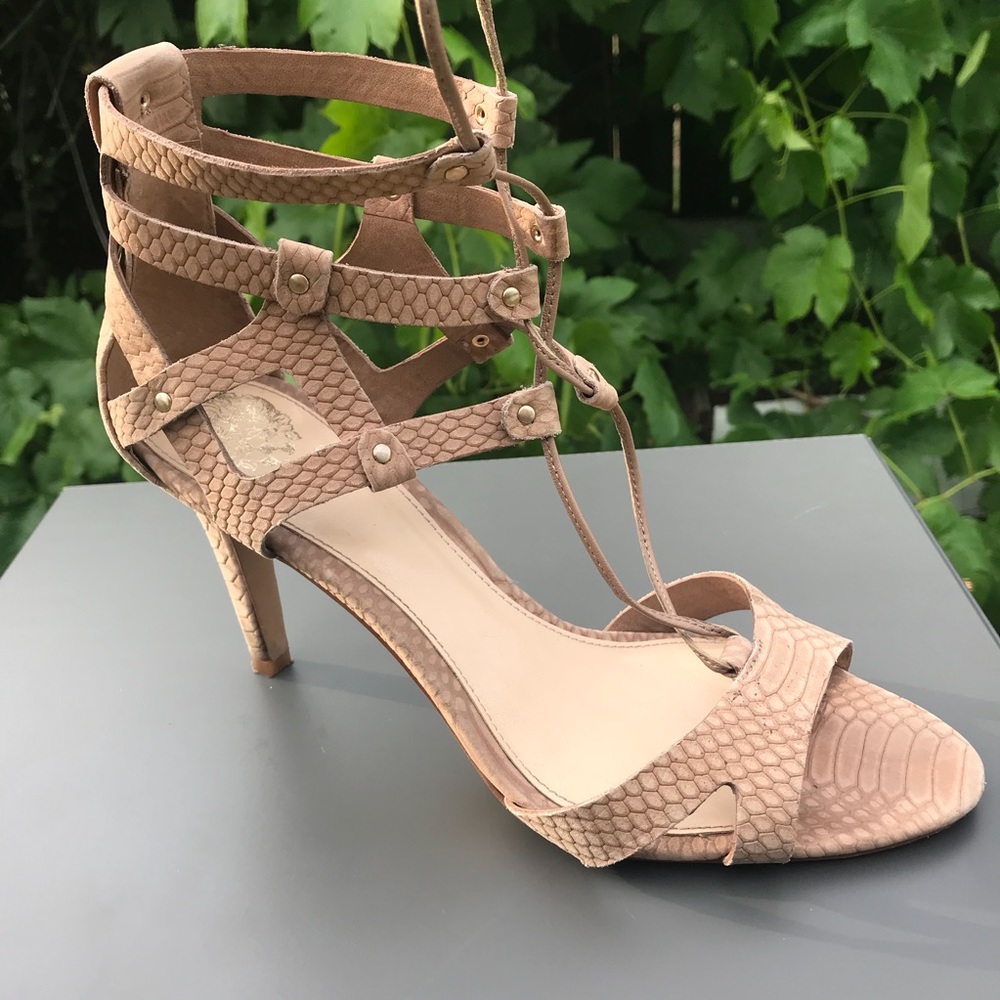 Vince camuto lace up strapped suede heels 9